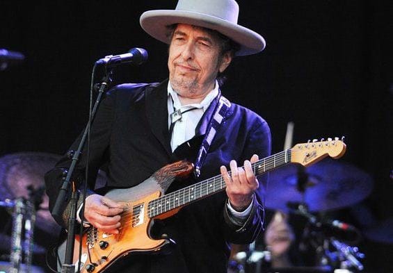 Bob Dylan Finally Accepts Nobel Prize, but Might Forfeit Prize Money of 8 Million Kronas
